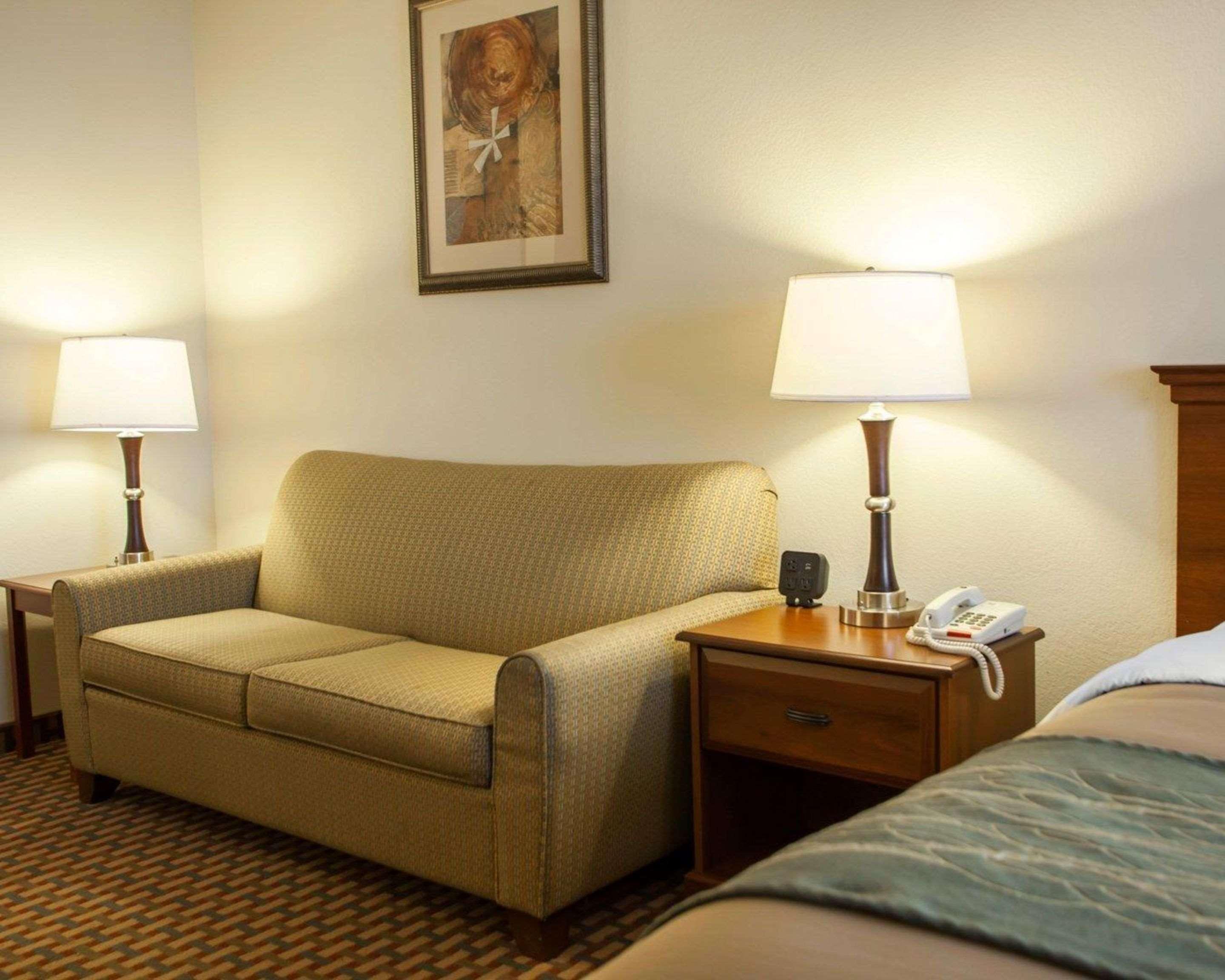 Comfort Inn & Suites Harrisonville Esterno foto